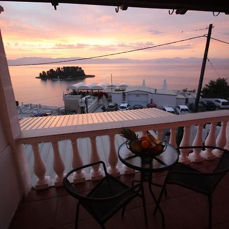 Batis Breeze Bed & Breakfast Perama  Eksteriør bilde