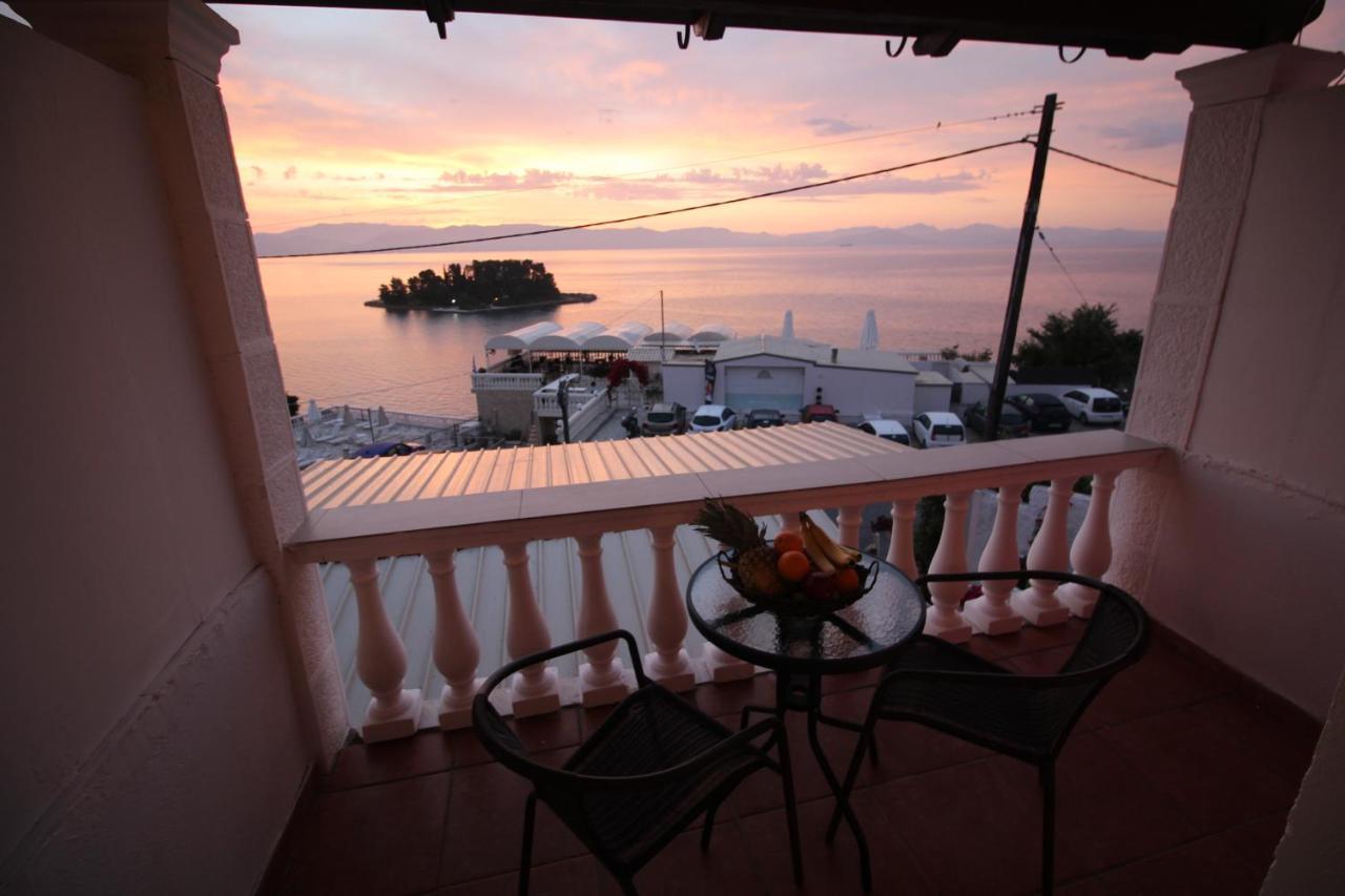 Batis Breeze Bed & Breakfast Perama  Eksteriør bilde