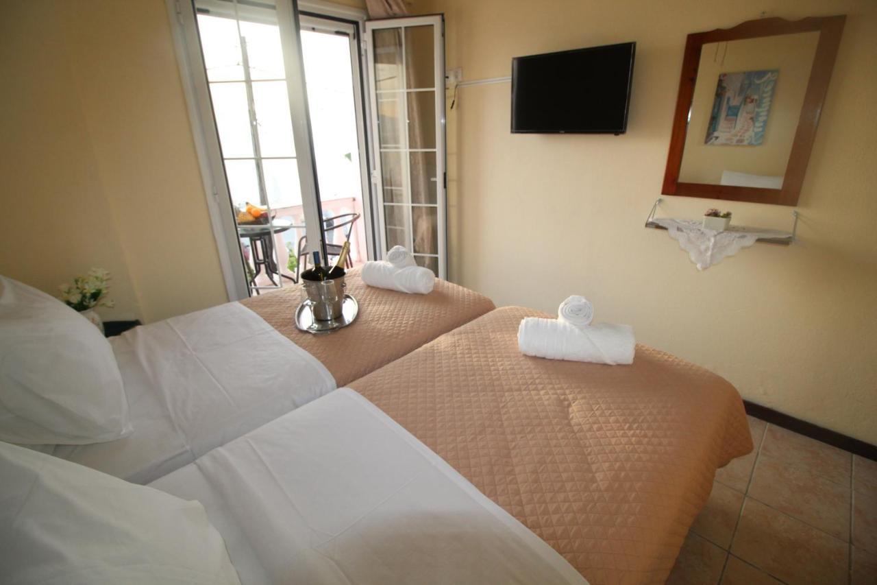 Batis Breeze Bed & Breakfast Perama  Eksteriør bilde